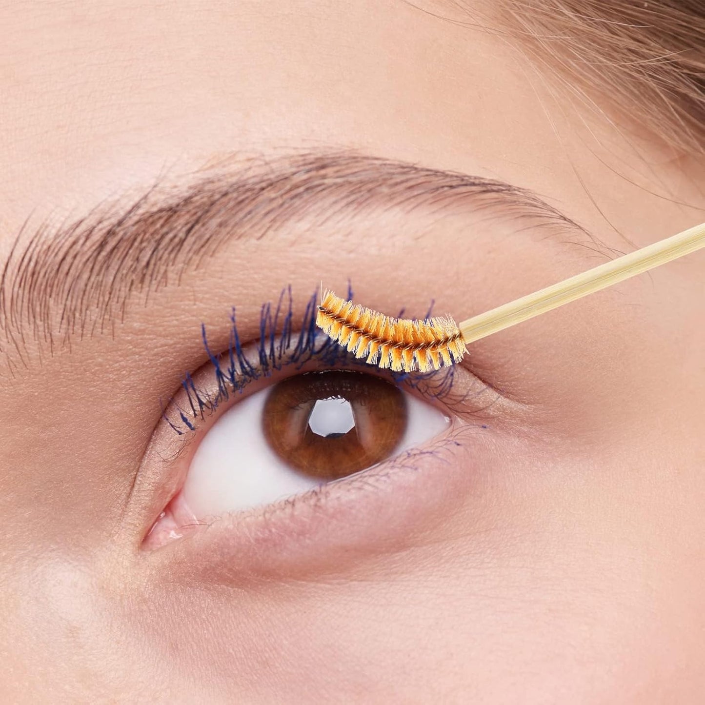 Tbestmax 300 Disposable Mascara Wands Eyelash Brush Spoolies for Eye Lash Extension Eyebrow Bamboo Stick Brown