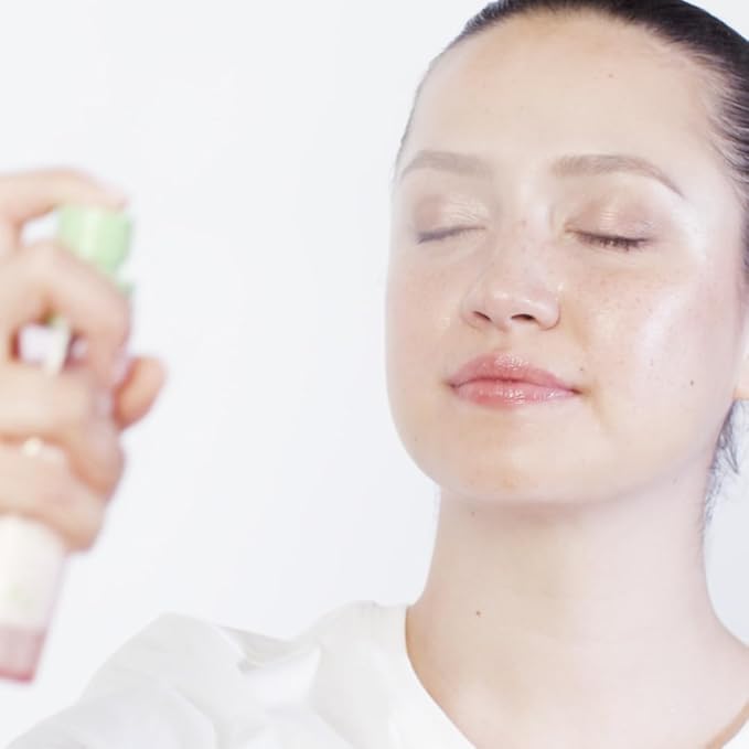 Pixi + Hello Kitty Makeup Fixing Mist |Lightweight Setting Spray | 80 ml / 2.7 fl oz