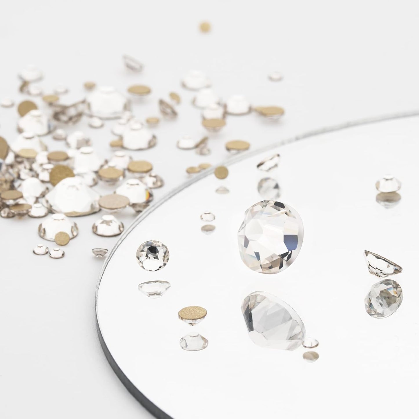 Novani Clear Rhinestones 1440pcs Flat Back Round Rhinestone Style 2088 Sparkly Crystal Gemstones for Nail Art and Crafting SS8,2.3-2.5mm