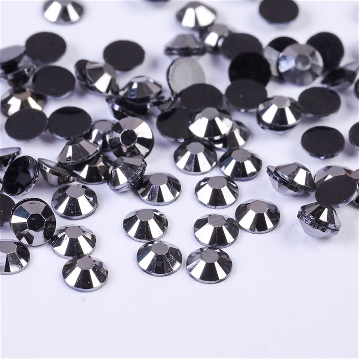 500 Pieces SS30 6mm Flatback Rhinestones Clear Glass Round Gems Crystals for Nail Art DIY Crafts Clothes Shoes Bags （Mineral Gray）