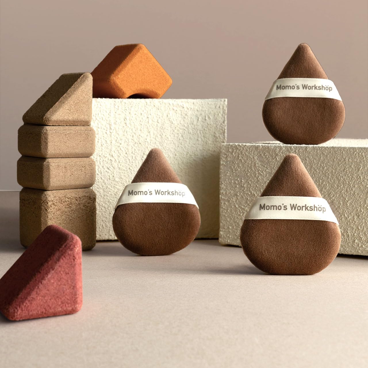 Momo's Workshop Pointed Powder Puff Large Size - Narrow Tip for Precision, Egg-Shaped Base for Even Application, Double-Sided Short Fluff, Works with Powder/Blush/Highlighter,Storage case,3PCS Puffs