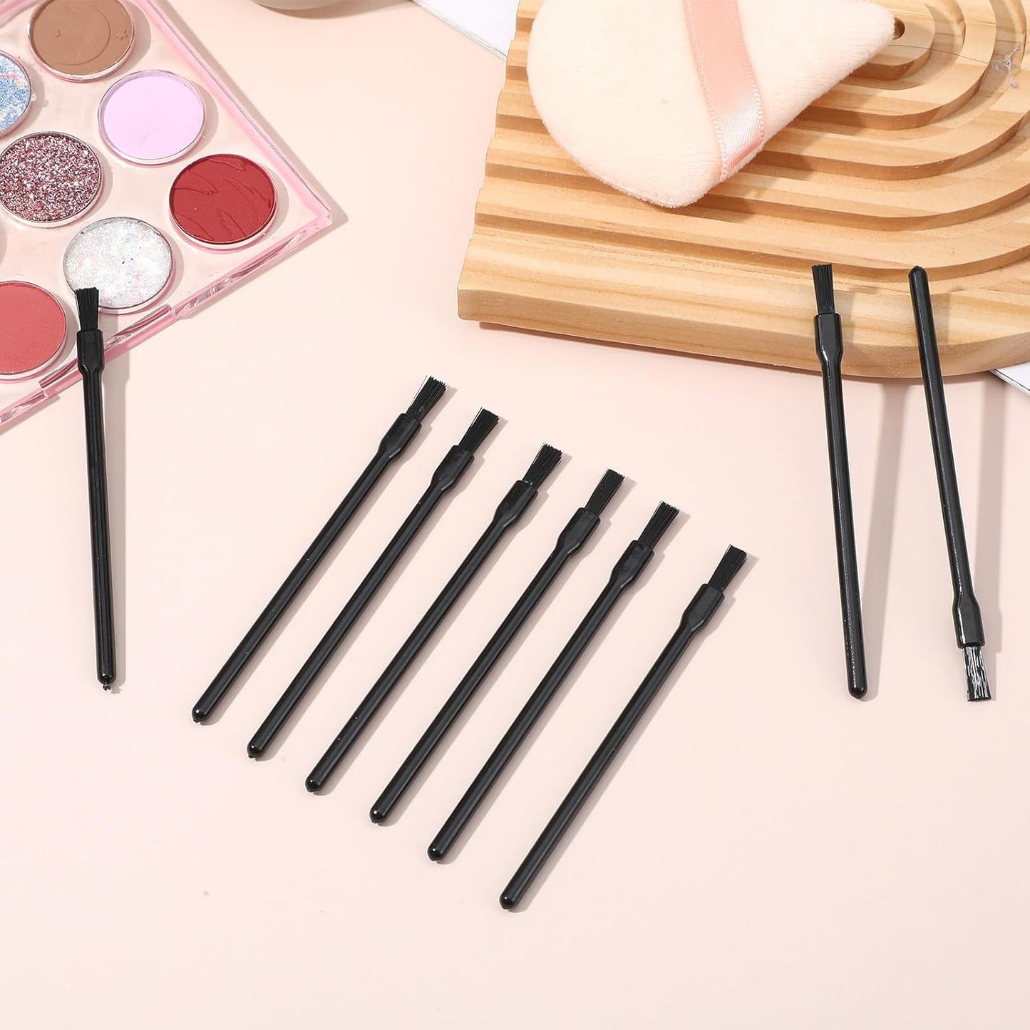 100 Pcs Lip Brushes Disposable, Black Disposable Nail Brushes, Lip Applicators with Soft Brush Head, Multifunctional Mini Makeup Lips Wands for Women