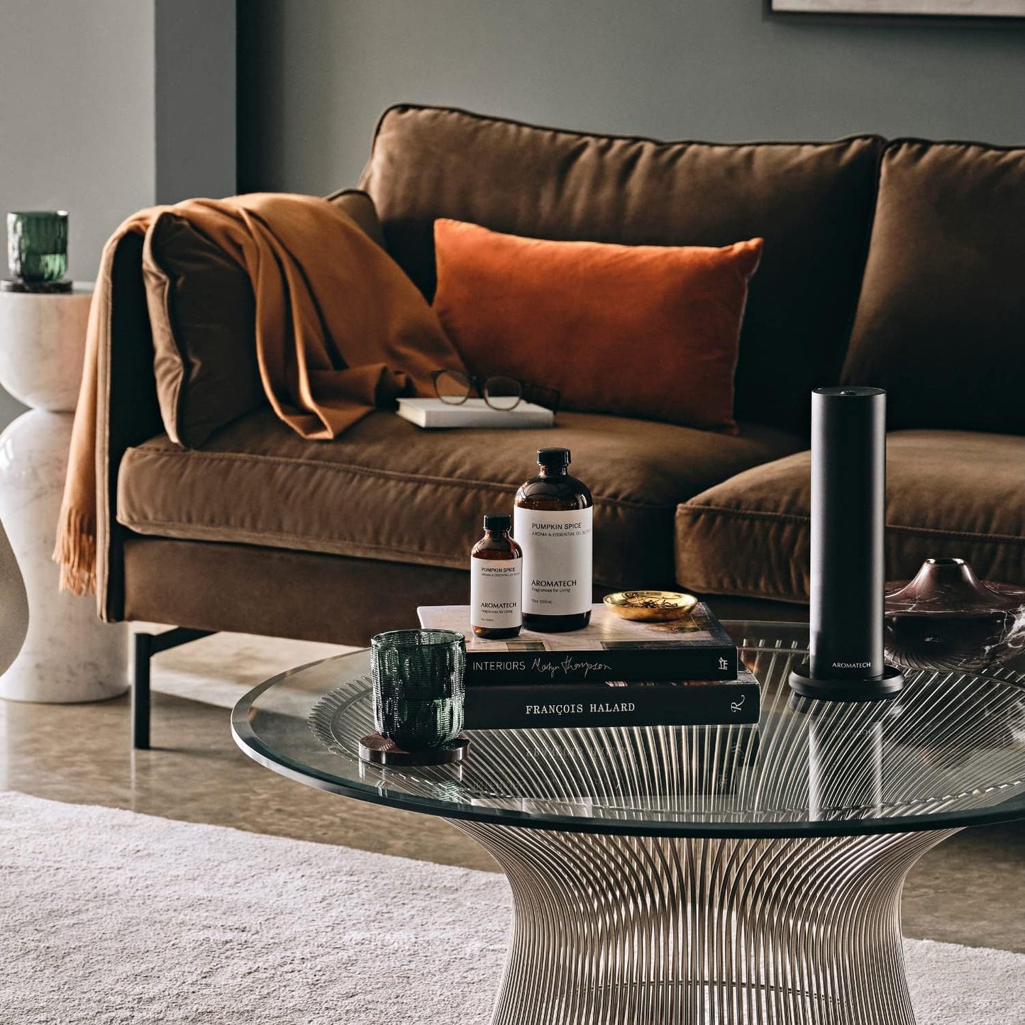 AromaTech Pumpkin Spice Aroma Essential Oil Blend: Luxury Hotel Inspired Aromatherapy with Pumpkin, Cinnamon & Vanilla Cream for Ultrasonic Diffusers & Nebulizers - 16 fl oz, 500 mL