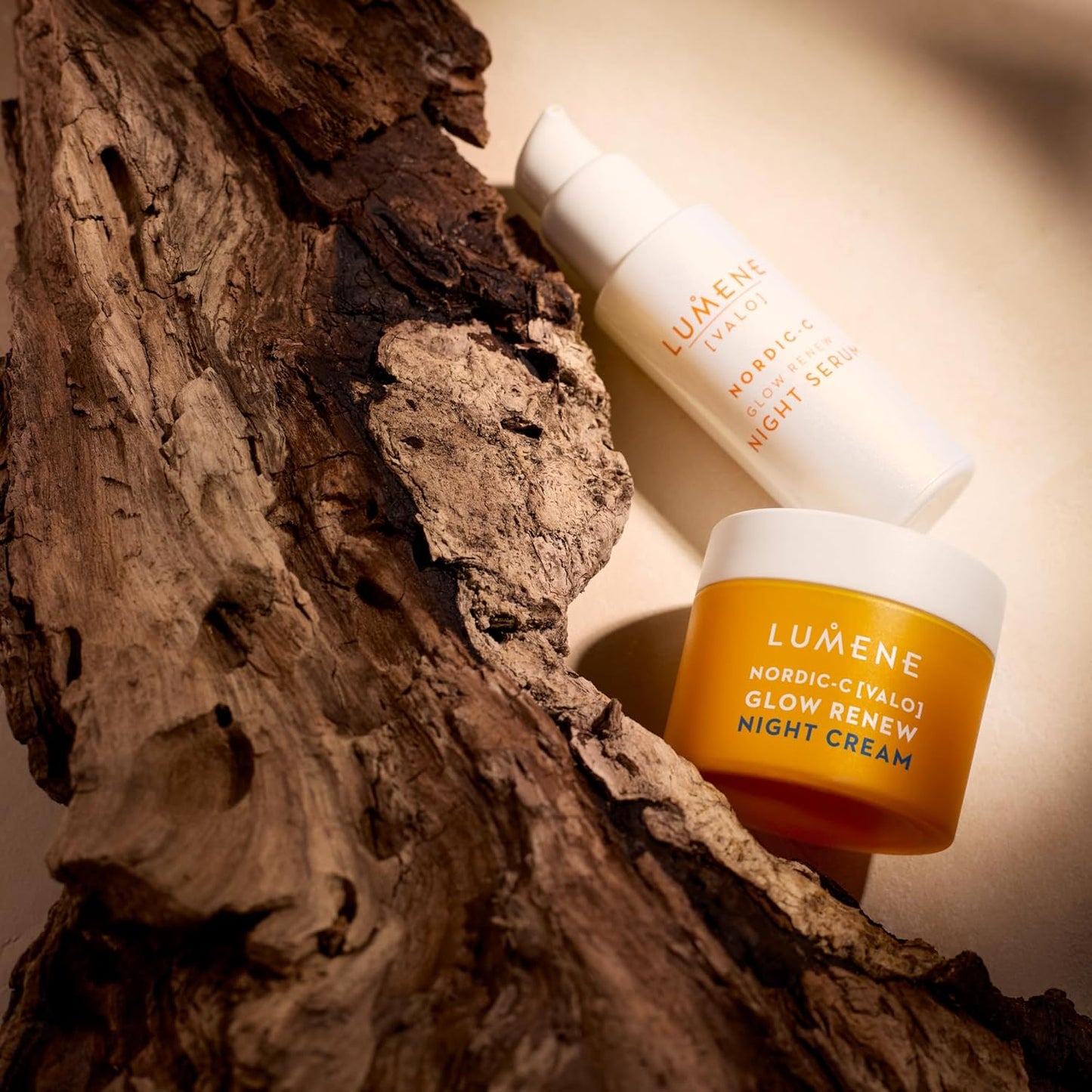 Lumene Nordic-C [Valo] Glow Renew Night Cream - Revitalizing Facial Moisturizer with Arctic Cloudberry, Hyaluronic Acid and Vitamin C - Radiance-Boosting Vegan Skin Care (1.7 oz)