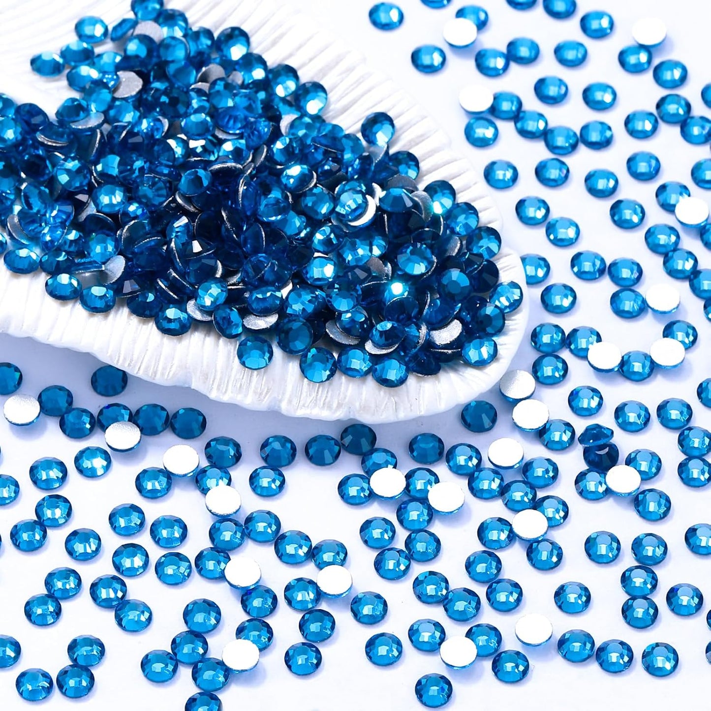Capri Blue Flatback Rhinestones, Glass Rhinestones for Nail Art and Craft, Glue Fix, Loose Crystal Gemstones(Capri Blue, SS4, 1440pcs, 1.5-1.7mm)