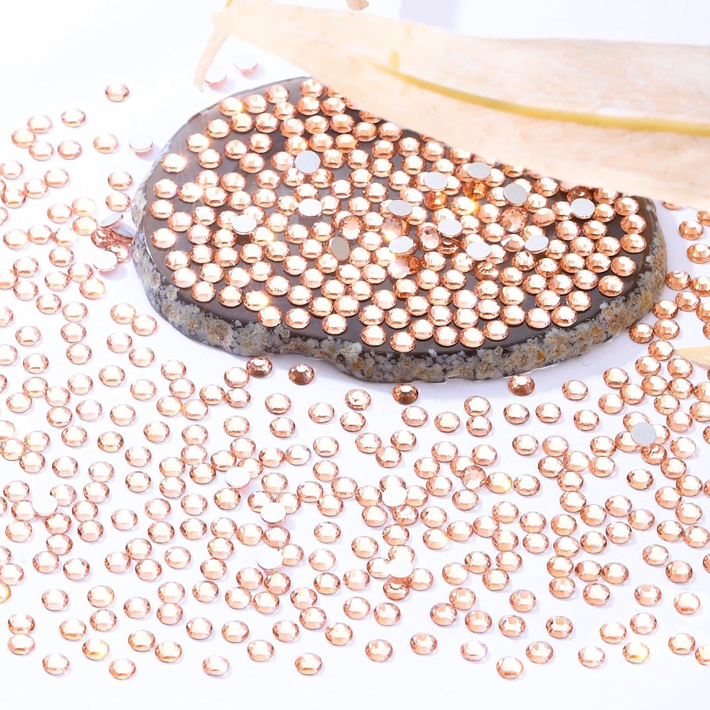 Champagne Flatback Rhinestones, Glass Rhinestones for Nail Art and Craft, Glue Fix, Loose Crystal Gemstones(Champagne, SS10, 2880pcs, 2.7-2.8mm)