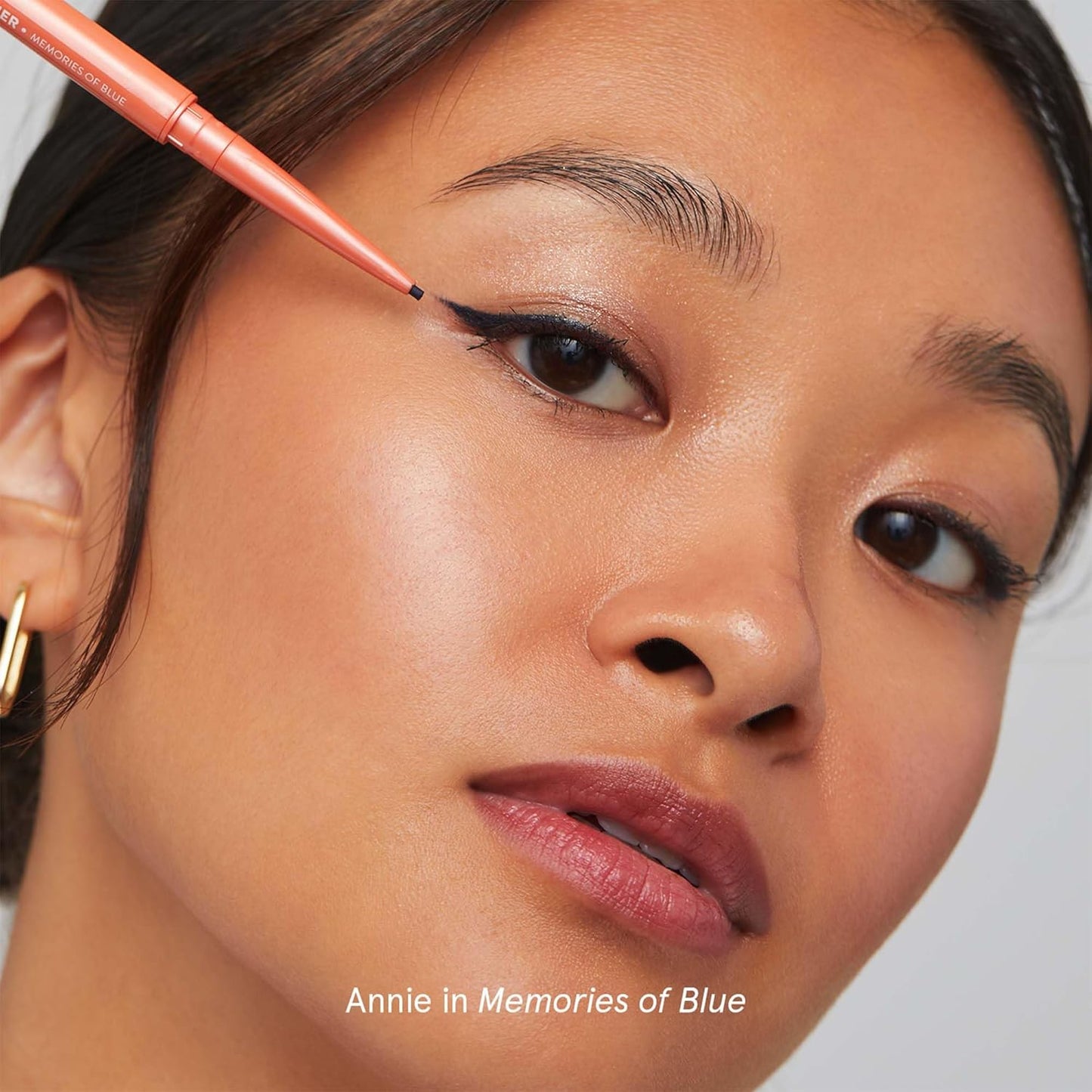 SOSHE Beauty - Waterproof Precision Eyeliner | 1.5mm Smudge-Proof Gel Liner | Easy Refills | Cruelty-Free, Certified Plastic Negative (Memories of Blue - Navy Blue)